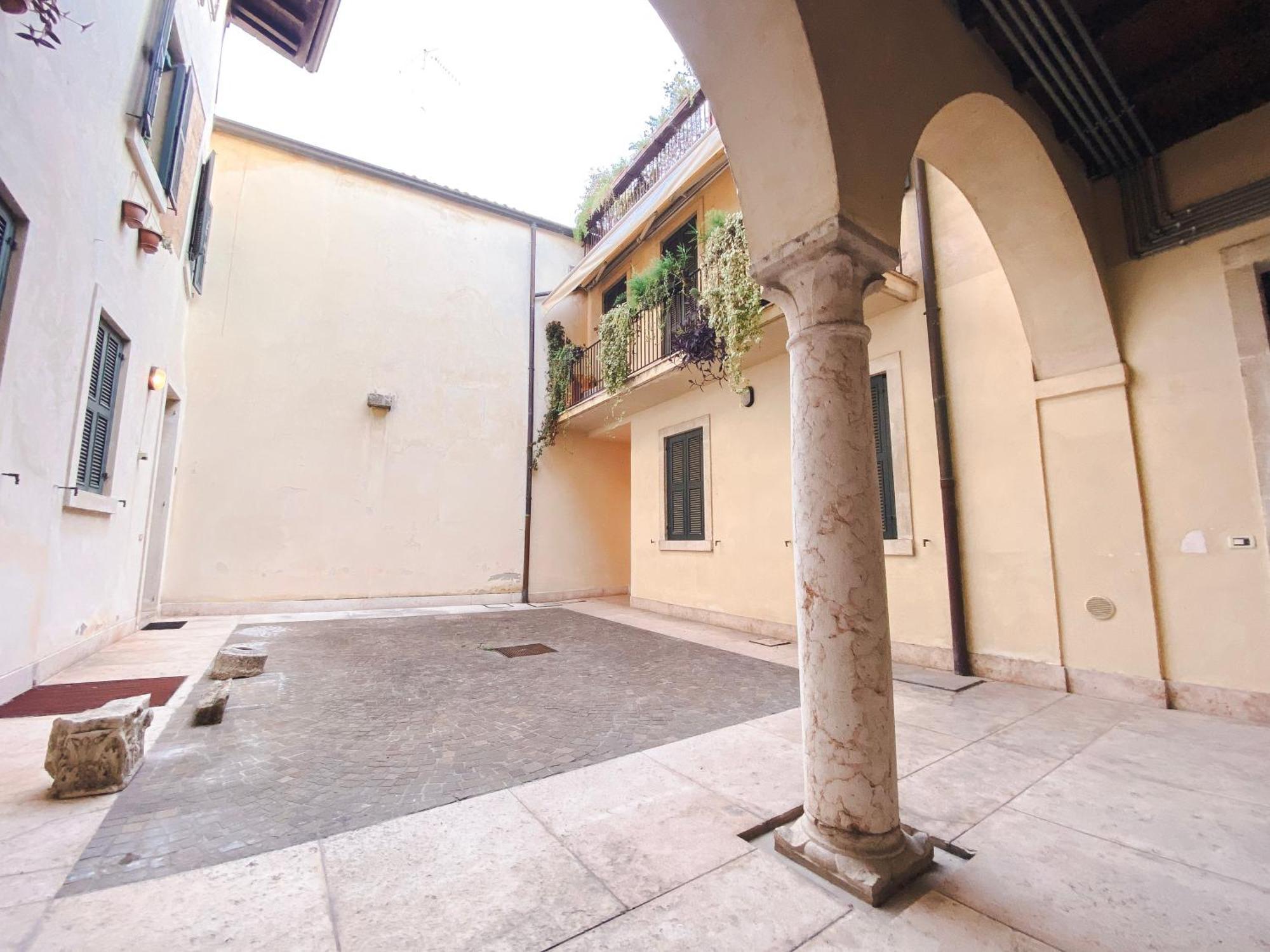 Santacecilia Apartment Verona Esterno foto