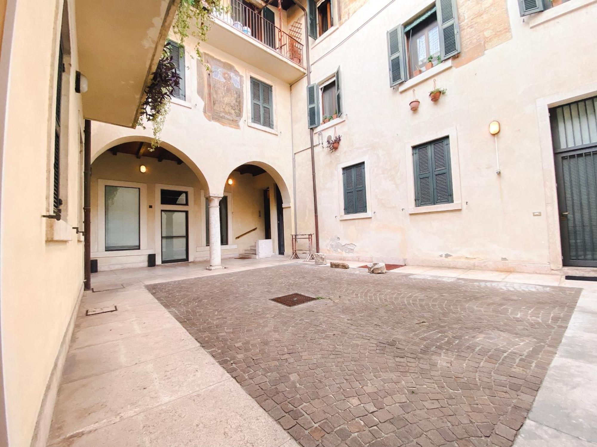 Santacecilia Apartment Verona Esterno foto